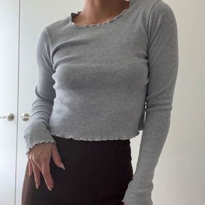 Brand Melville Grey Ribbed Long Sleeve Crop Top